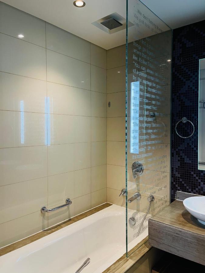 A3301 Paramount Hotel 5 Star Two Bedroom Burj Khalifa Around Dubai Exteriör bild